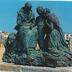 Monument aux docteurs Perrochaud et Cazin